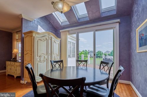 43527 Butler Pl, Leesburg VA 20176-7428 exterior