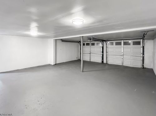 75 Elba Ave, Hopatcong NJ  07843-1848 exterior