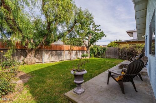 5239 Surfrider Way, Oxnard CA  93035-1070 exterior