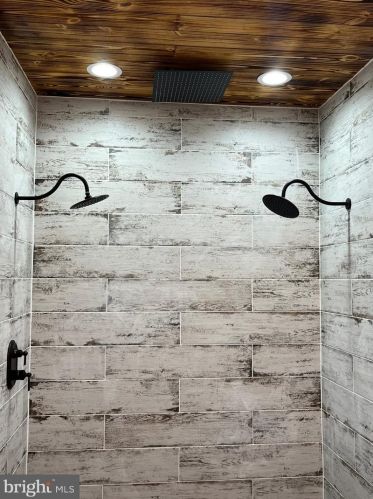 594 Baynesville Rd, Montross VA  22520-2325 exterior