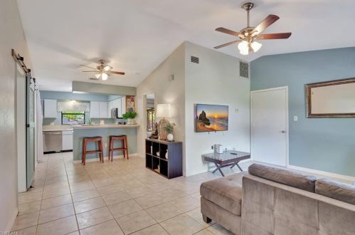 1841 48th St, Naples, FL 34116-5729