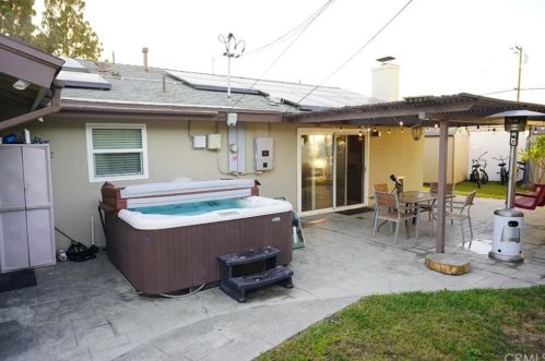 6942 Chapman Ave, Garden Grove, CA 92845-1431
