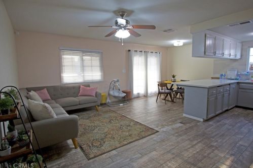 6001 Stone Bridge Ln, Bakersfield CA  93313-3386 exterior