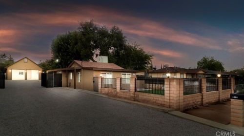 1032 Michigan Ave, Beaumont, CA 92223-1965