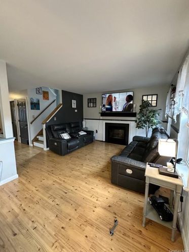 312 Angelo Dr, Montgomery NY  12549-1600 exterior