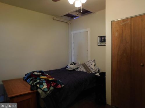 406 1 Ave, Parkesburg PA  19365-1238 exterior