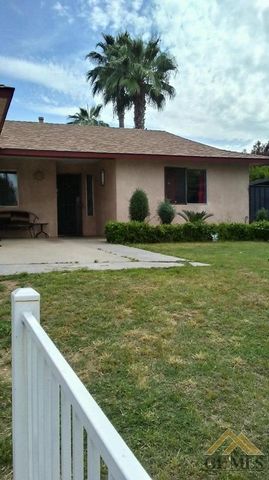 7505 Lynett Ct, Lamont, CA 93241-2372