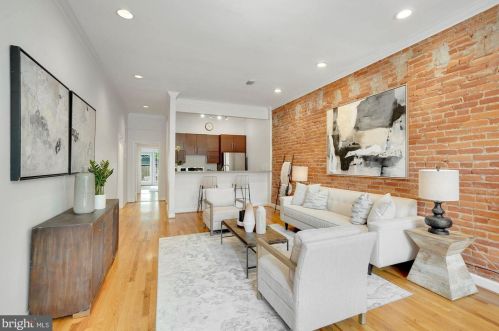 1307 T St, Washington, DC 20009-7838
