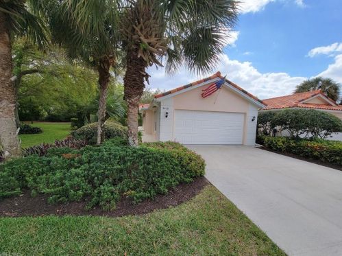 4616 Pasadena Ct, Naples FL  34109-1371 exterior