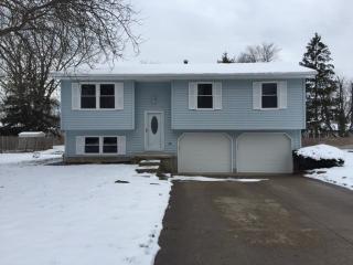 465 Colonial Dr, Mecca OH  44410-1305 exterior