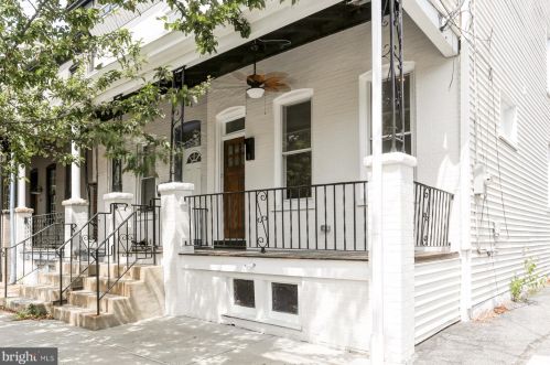 237 Elm St, Lancaster PA  17603-3445 exterior
