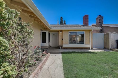 5382 La Luna Dr, Buena Park, CA 90623-2008