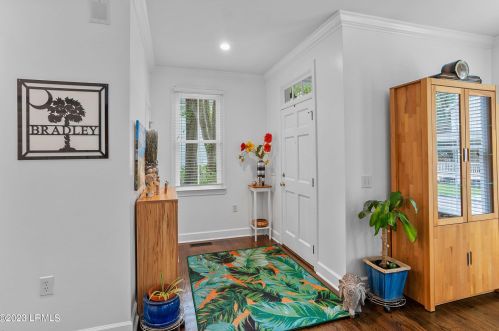 121 Bartram Dr, Beaufort SC  29902-5700 exterior