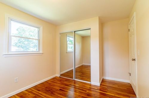 23 Mcintosh Ave, Uncasville CT  06382-2227 exterior