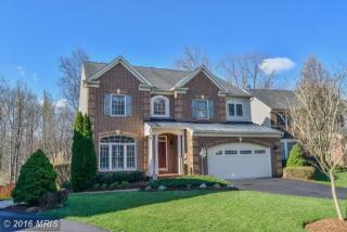 8625 James Creek Dr, Springfield, VA 22152-1518