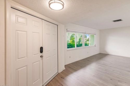 3749 6th Ave, Cape Coral FL  33904-5204 exterior