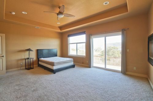 1091 Paradise Peak Rd, Valley Springs CA  95252-8741 exterior