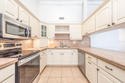 3 Petrea Ter, Ormond Beach, FL 32174-3946