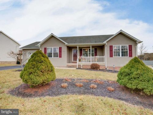 634 Christiansen Dr, Strasburg, VA 22657-2861