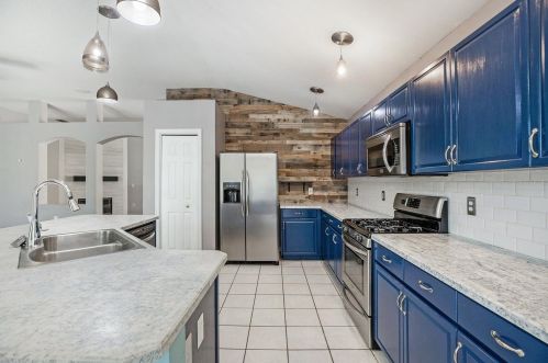 4509 Roundview Ct, Land O Lakes, FL 34639-6435