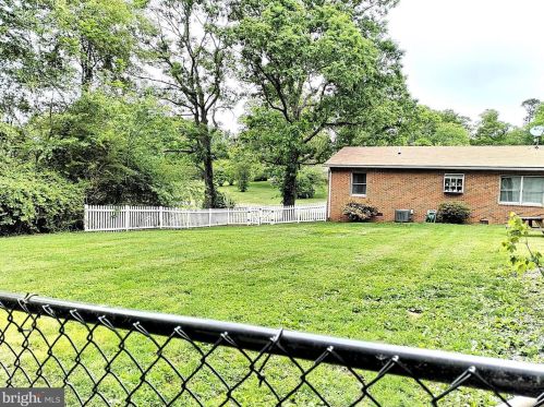 18128 Monrovia Rd, Madison Mills VA  22960-3109 exterior