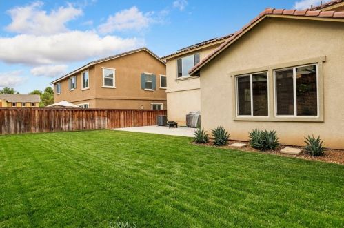 36238 Trail Creek Cir, Wildomar CA  92595-7554 exterior