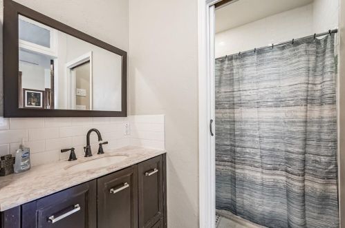 313 14, Galveston TX 77550-8226 exterior