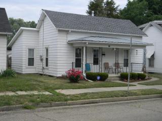 332 Walnut St, Circleville OH  43113-2226 exterior