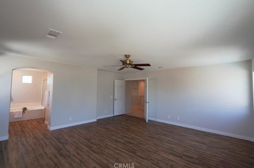 42333 Ridge View Dr, Lancaster CA 93536-7382 exterior