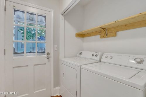 2704 Oaklawn St, Beaufort SC  29902-4335 exterior