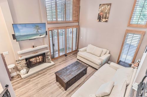 26316 Plata Ln, Calabasas CA  91302-2611 exterior