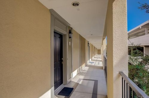 2403 Watermarke Pl, Irvine CA  92612-7690 exterior