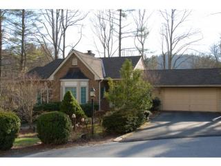 250 Shelby Cir, Highlands, NC 28741-8207