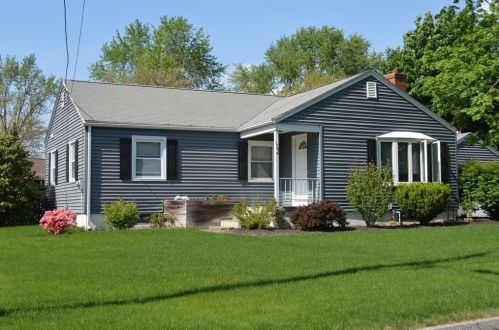 176 Vadnais St, Chicopee, MA 01020-3059