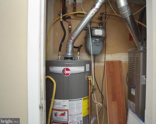 134 Ardwick Ter, Lansdale PA 19446-4927 exterior