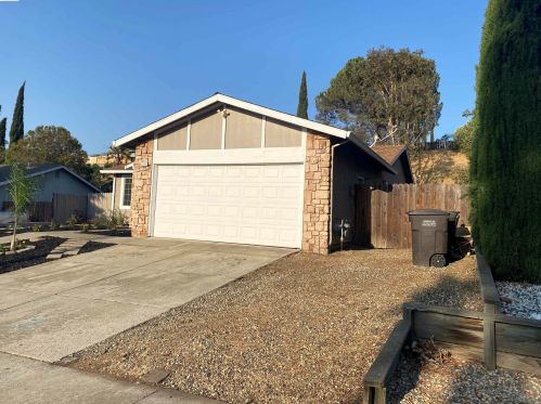 2233 Santa Maria Dr, West Pittsburg, CA 94565-4353