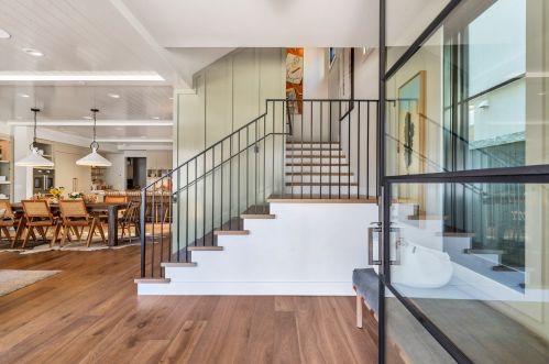 2121 Seville Ave, Newport Beach, CA 92661-1532