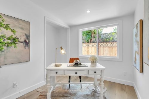 330 Anna Ave, Mountain View CA  94043-4104 exterior