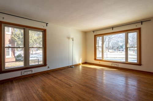 4277 Olsen Ave, Milwaukee, WI 53211-1429