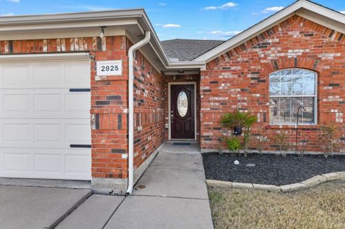 2825 Dawn Spring Dr, Oak Point TX  75068-7805 exterior