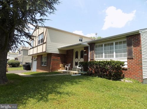 142 Joanne Rd, Southampton, PA 18966-2408