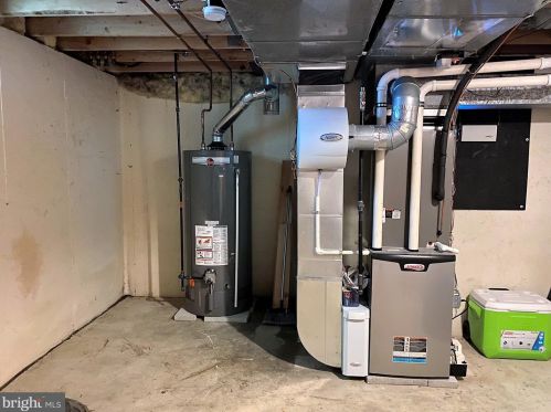 617 Grand Ave, Pittsburgh PA  19083-3224 exterior