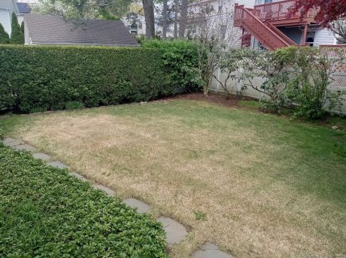 76 Treat Ave, Stamford CT  06906-1941 exterior