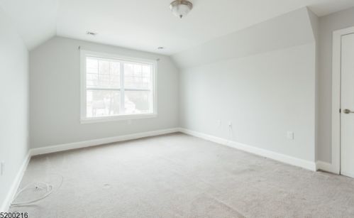 38 Walnut St, Little Falls NJ  07424-1402 exterior