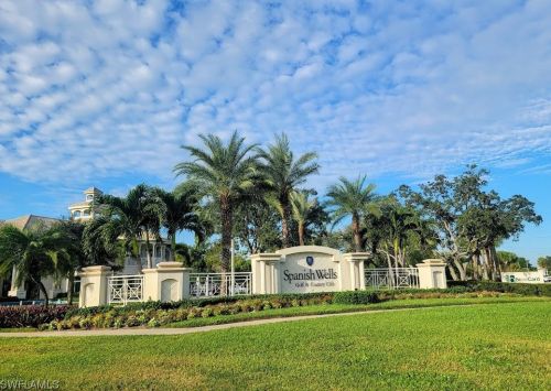 28425 Highgate Dr, Bonita Springs FL  34135-6832 exterior