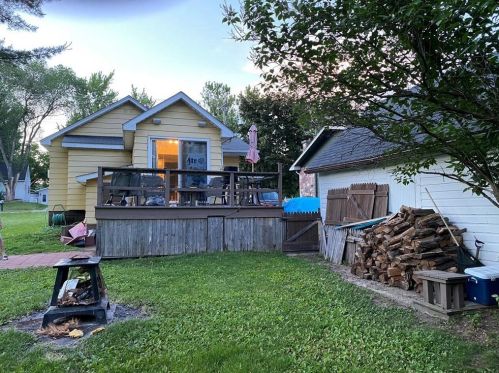 2025 Vine St, Eau Claire, WI 54703-4934
