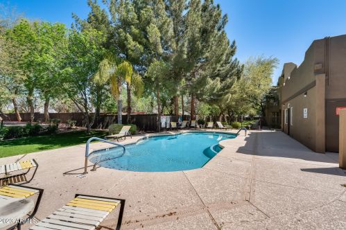 1718 Colter St, Phoenix AZ  85015-2949 exterior