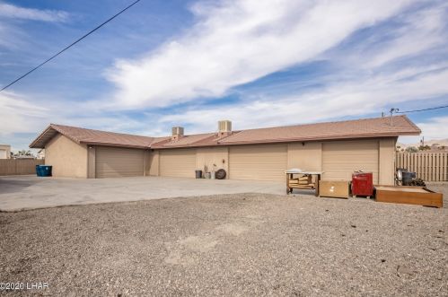 3394 Whitecap Dr, Lake Havasu City, AZ 86406-6277