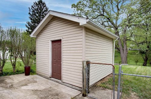 449 Sheridan St, Zanesville OH  43701-2530 exterior