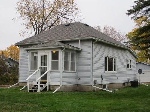 303 10th St, Cameron WI  54822-4420 exterior